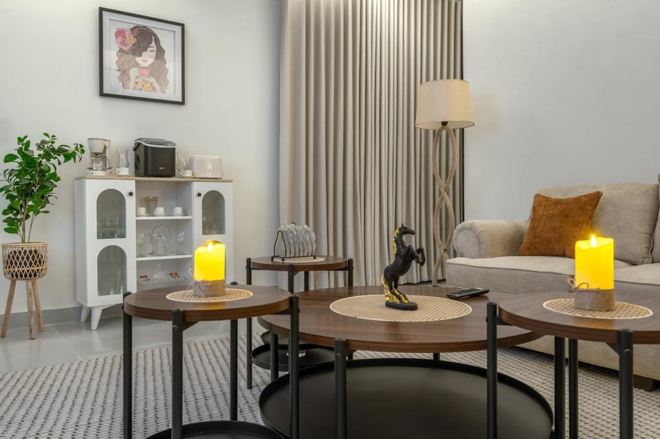 غرفة وصالة في العقيق بالقرب من البوليفارد والابراج الماليه Apartment in Riyadh