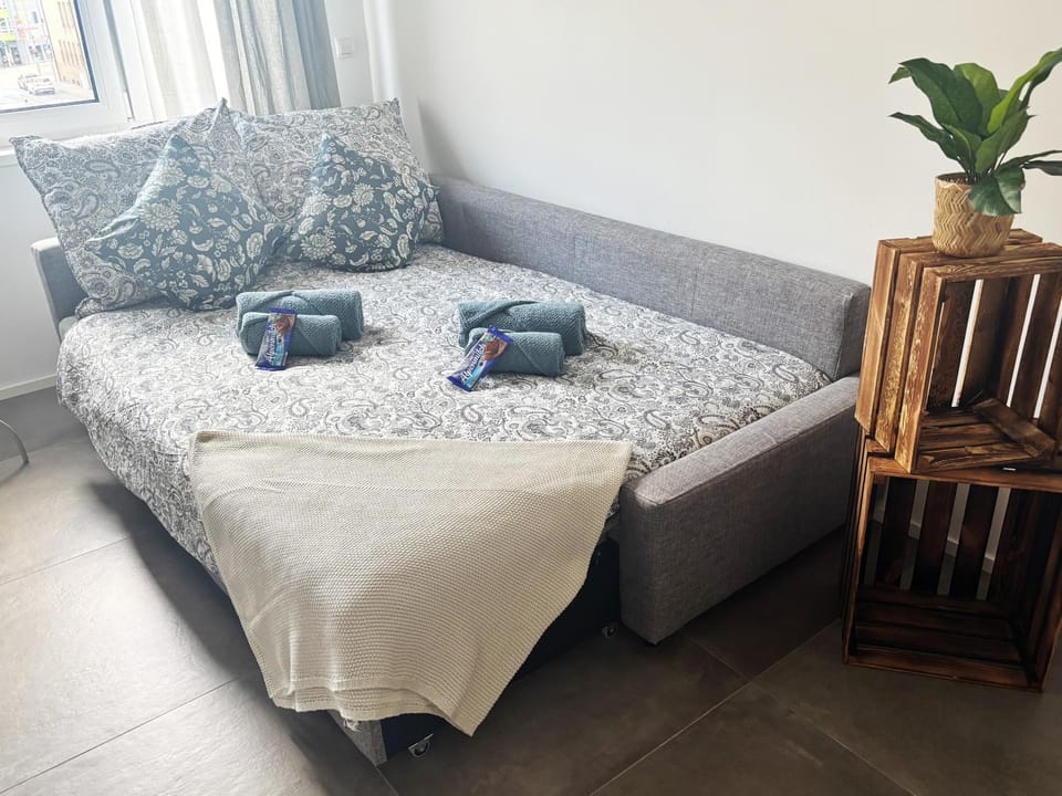 Living room, Photo of the whole room, towels