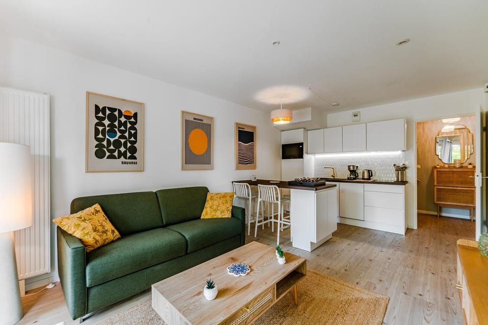 Property building, Living room