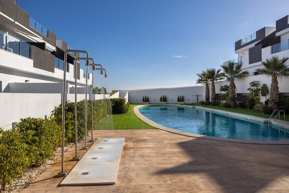 Nature Views Luxury Villa - 3BR & Pool Apartment in Vega Baja del Segura