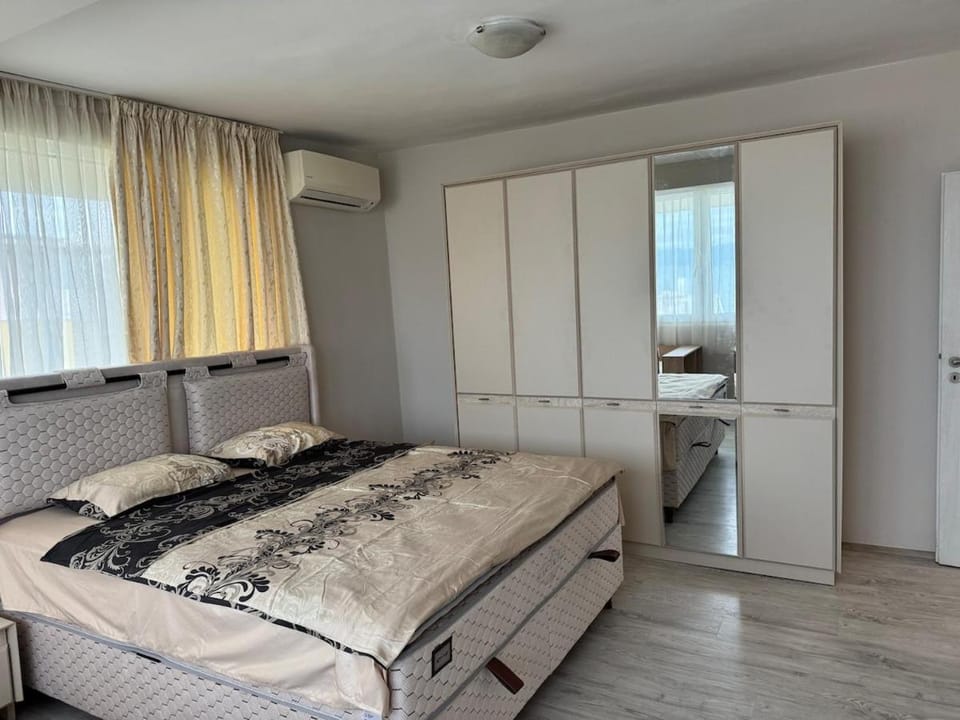На крачка от морето Apartment in Nessebar