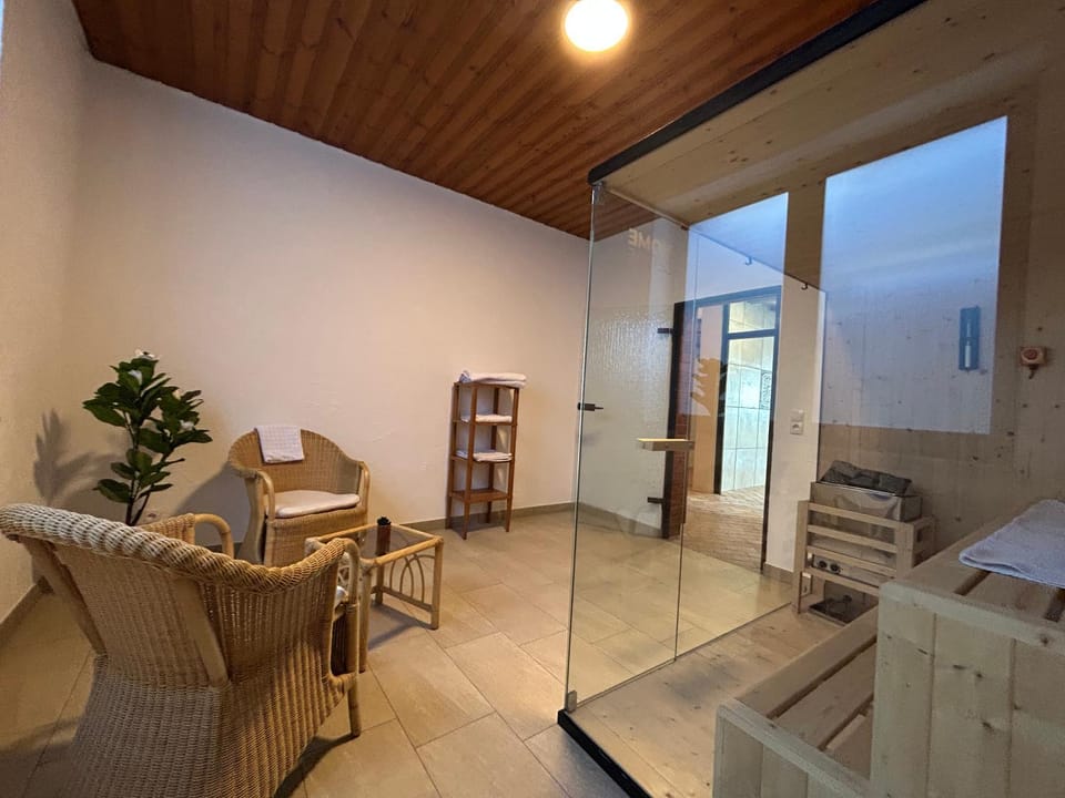 Sauna, Spa and wellness centre/facilities