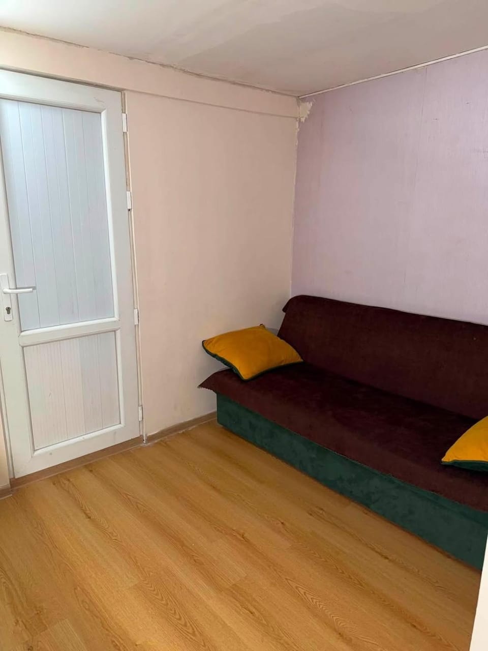 Cozy Tbilisi Stay Near Old Town Sleeps 5 people Apartment in Tbilisi, Georgia