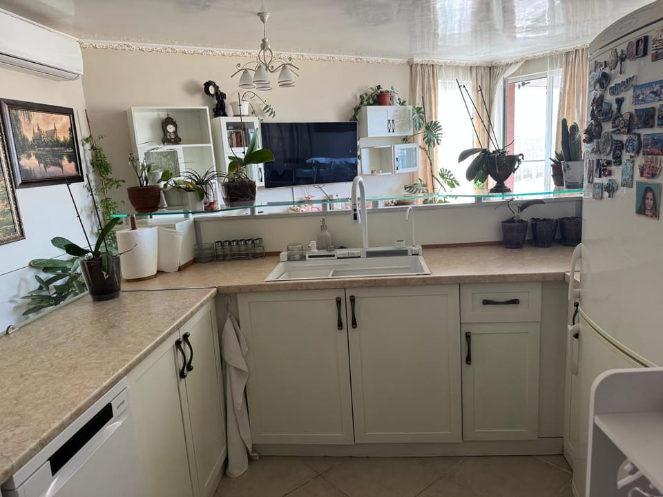Събуди се с морето Apartment in Nessebar