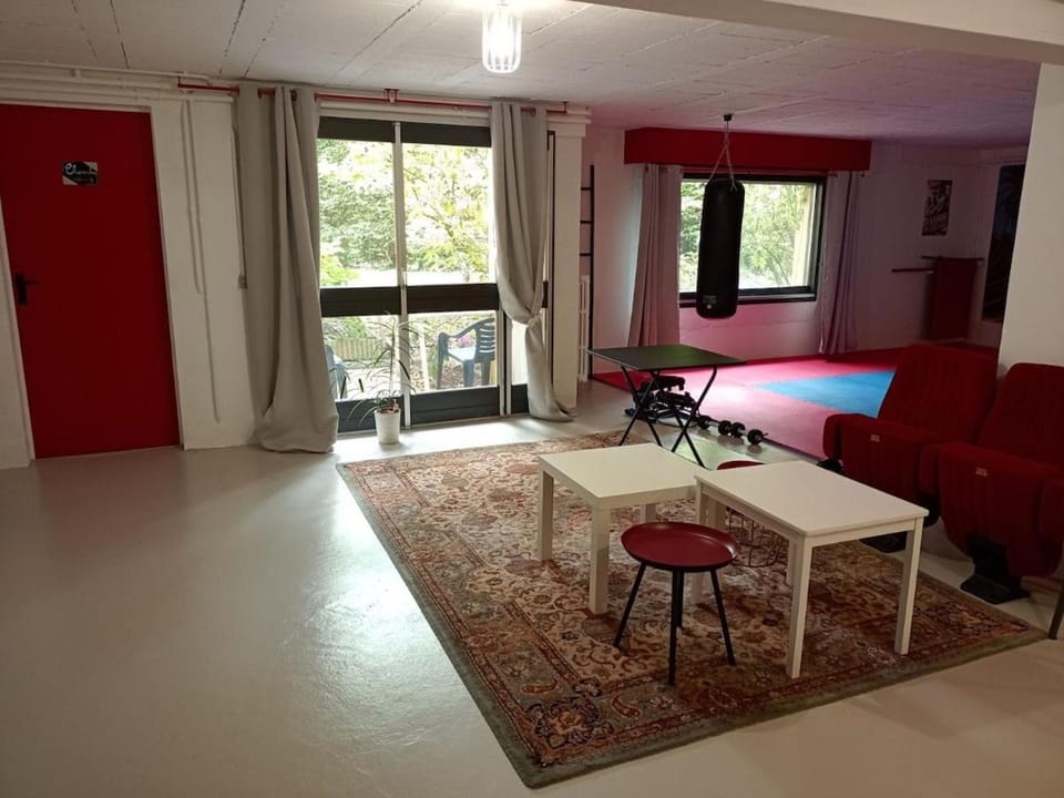 Seating area