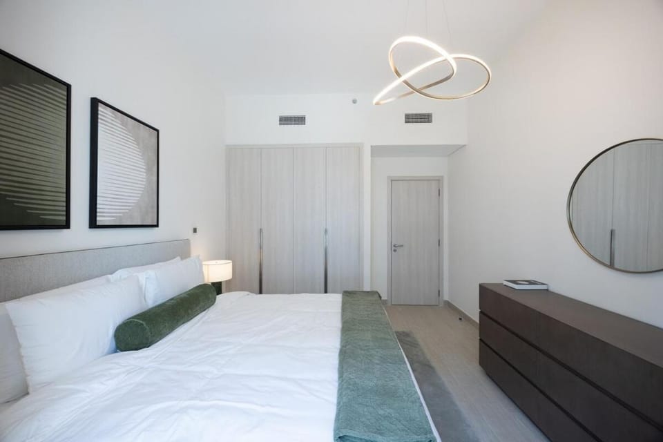Bloomfields 1BR in Vantage 2- YGC Apartment in Abu Dhabi