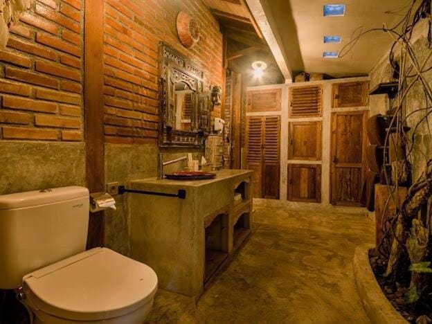 PabuanVilla, private, etnik & Impressive honeymoon Villa in Sukawati