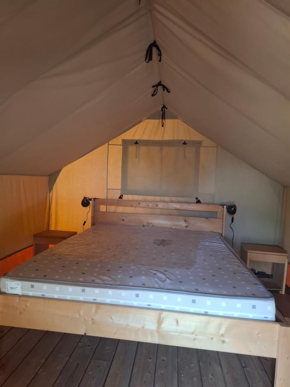Poco Novo Lodges Loulé Algarve Glampingzelt Couple Luxury tent in Loulé