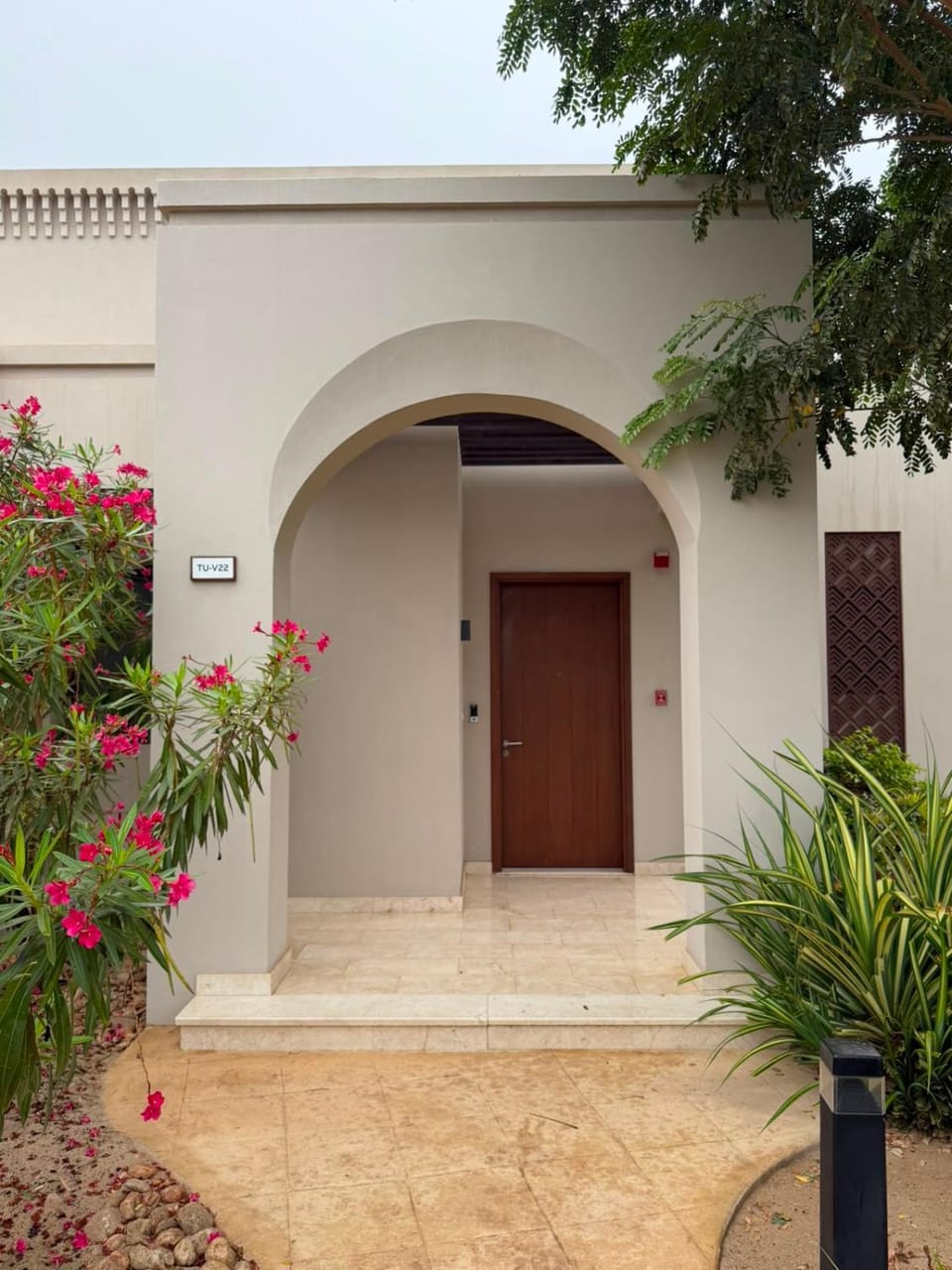 Facade/entrance