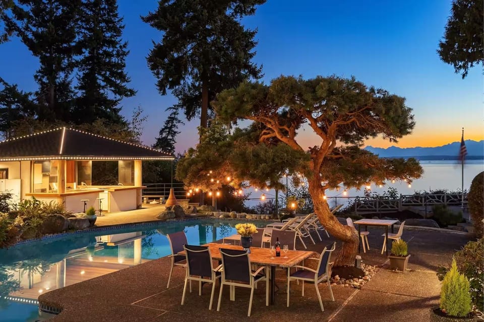 远山蓬莱主楼 Main Building of Seattle Resort Style Ocean View Retreat House in Mukilteo