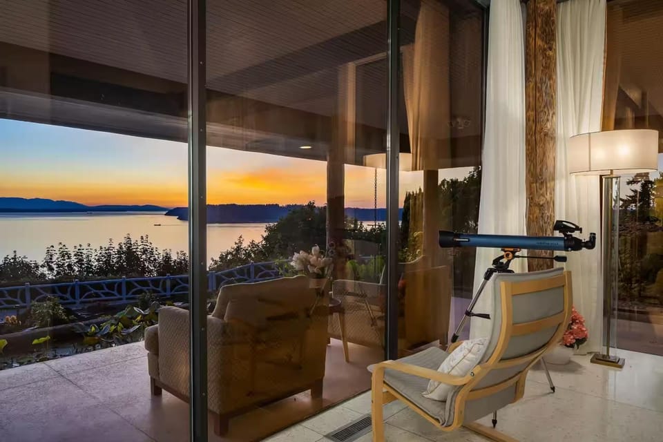 远山蓬莱主楼 Main Building of Seattle Resort Style Ocean View Retreat House in Mukilteo