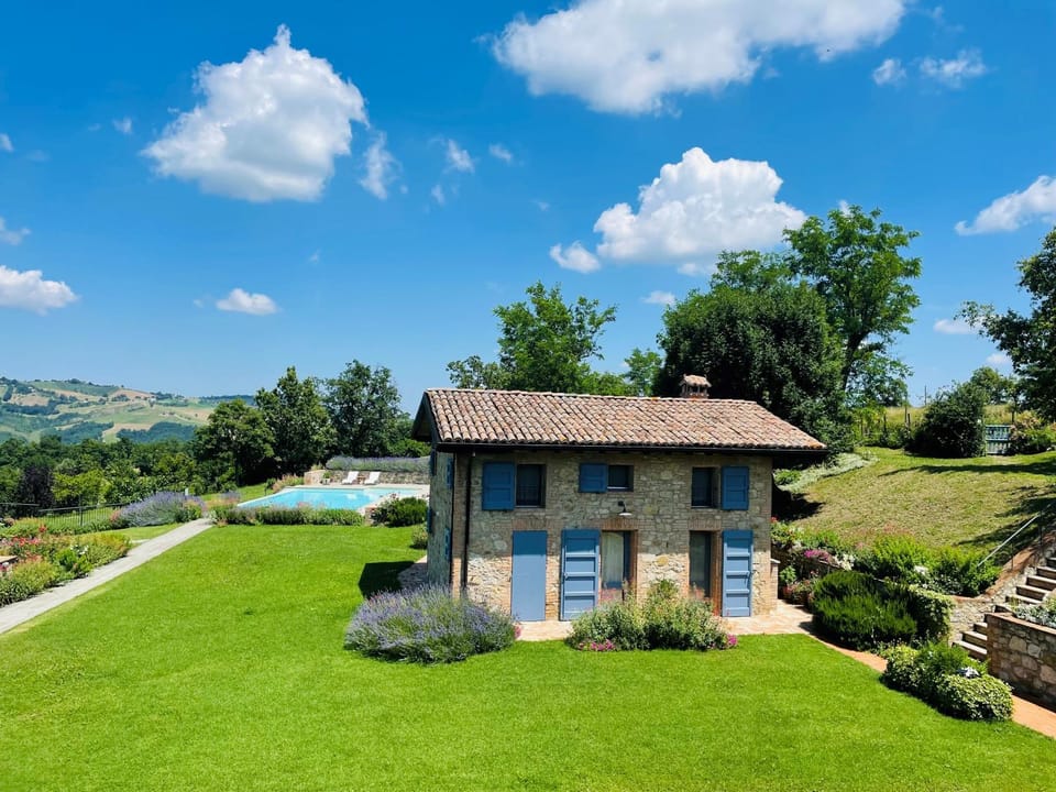 Property building, Garden, Swimming pool