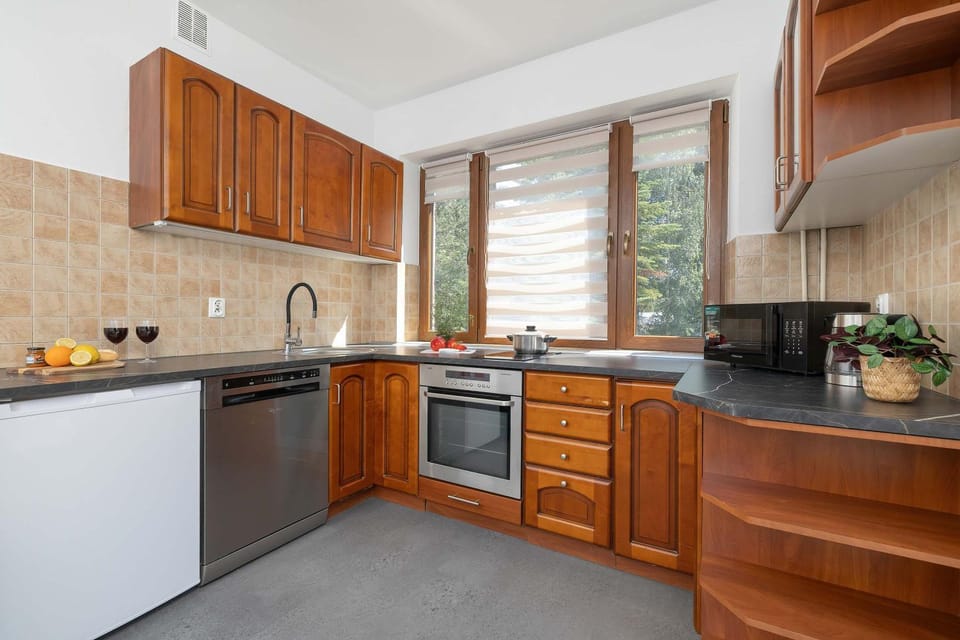 Coffee/tea facilities, Kitchen or kitchenette, pet friendly, stove