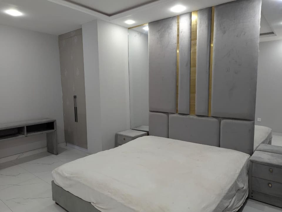 Shimla Heights By Carmines Apartment in Lahore