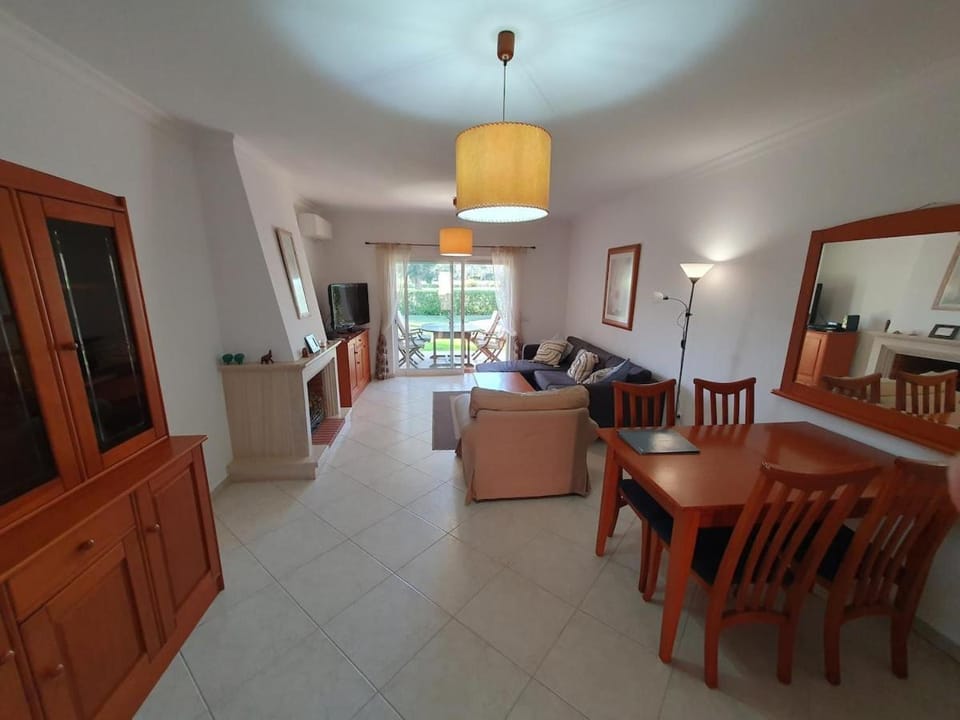 TV and multimedia, Seating area, Dining area, Evening entertainment