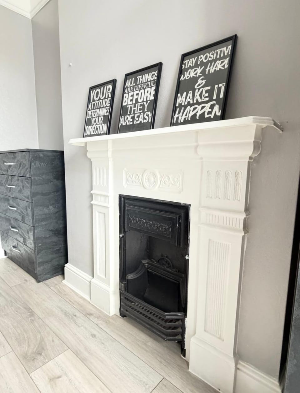 Budget Friendly 4 Bed Home Sleeps 9 In Town Centre Apartment in Aylesbury