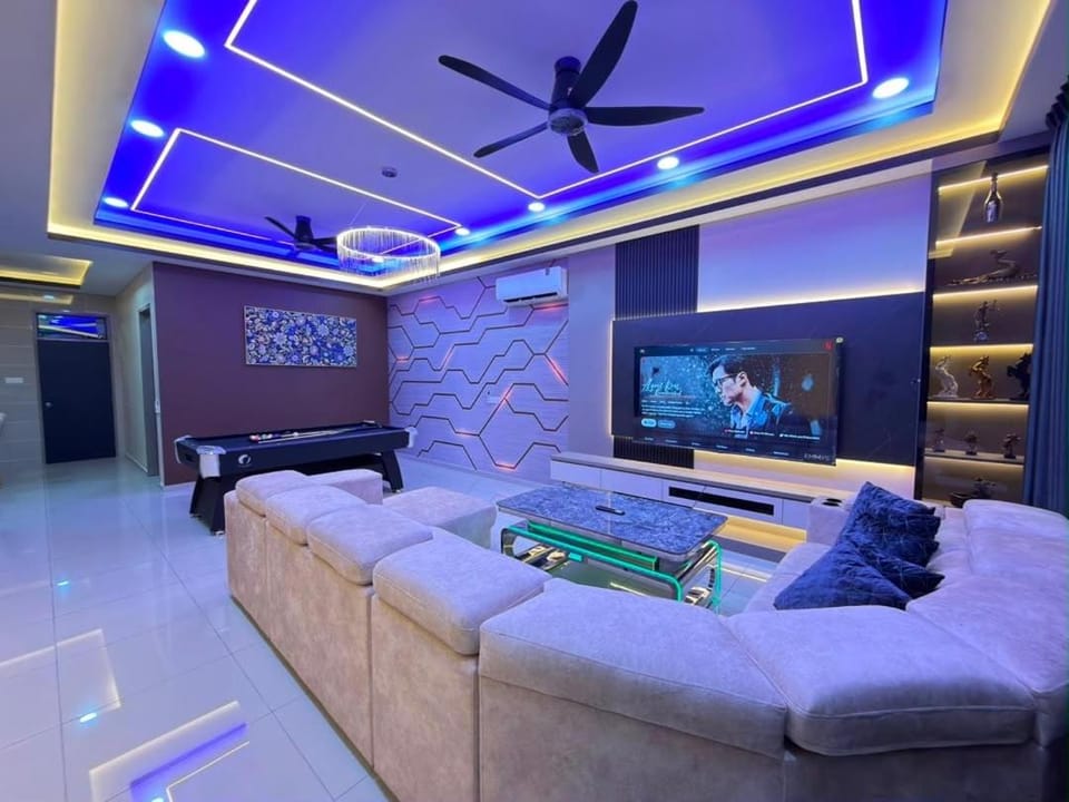 Kulai 16Pax Family Homestay , PS5, Pool Table ,BBQ , JPO, IOI, AEON House in Johor