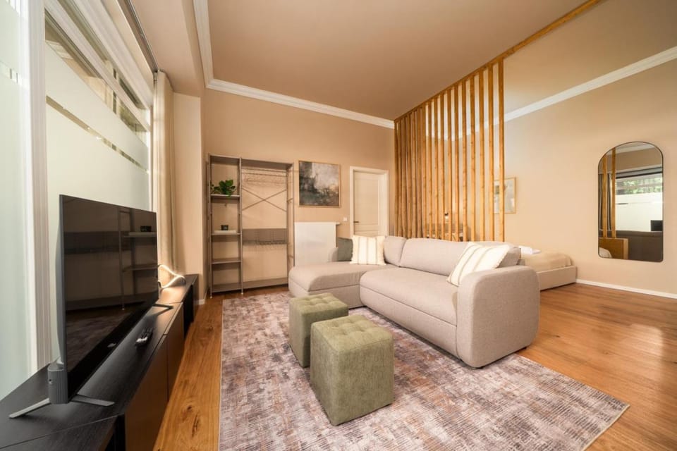 Homely Berlin - Design Apartment in Friedrichshain mit privatem Eingang Apartment in Berlin
