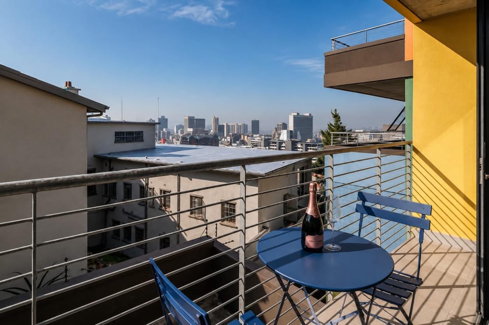 Property building, Day, View (from property/room), Balcony/Terrace, City view