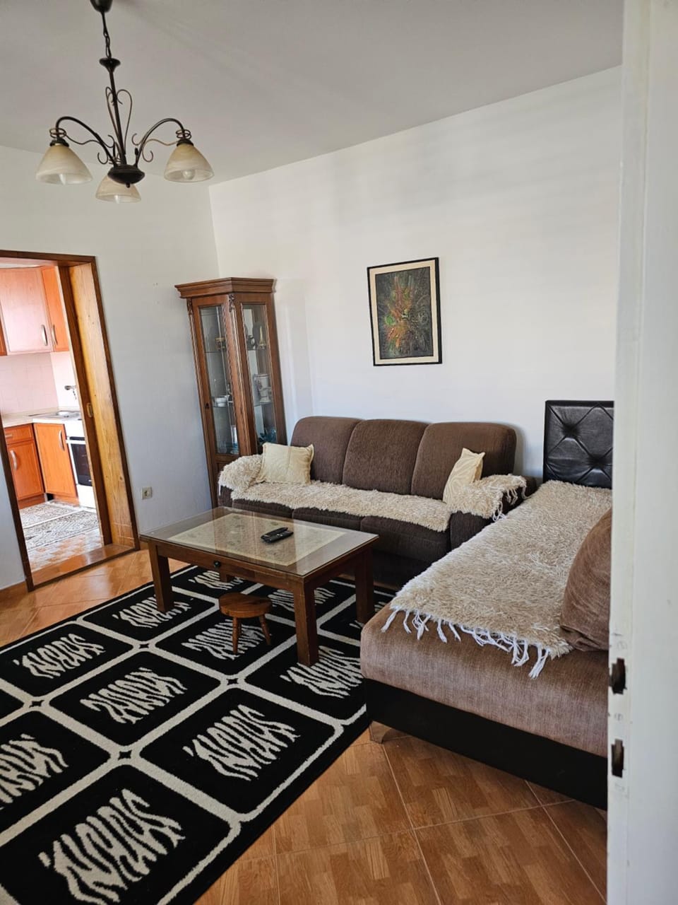 Living room, Photo of the whole room