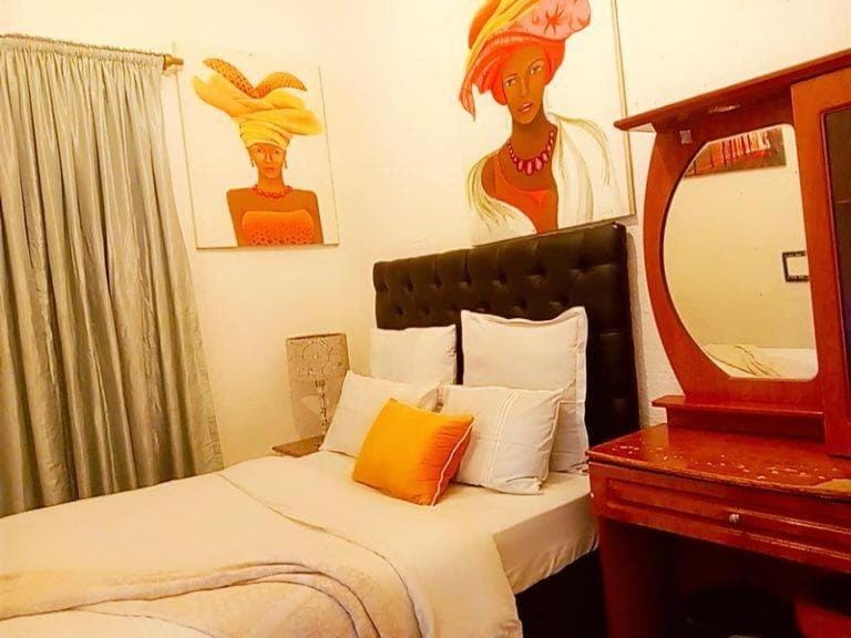 Adams central stay Bed and Breakfast in Cape Town
