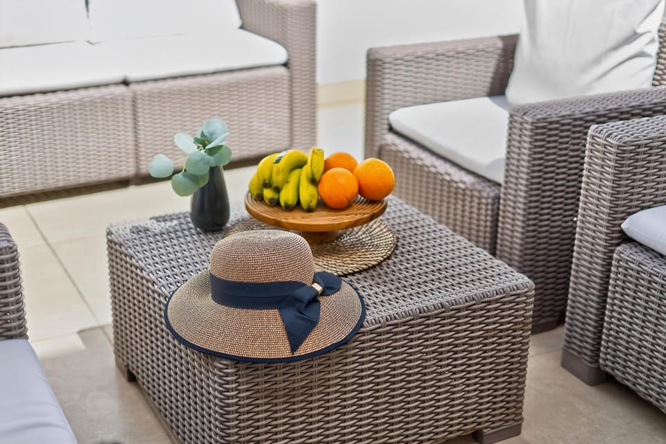 Patio, Balcony/Terrace, Food and drinks, Seating area