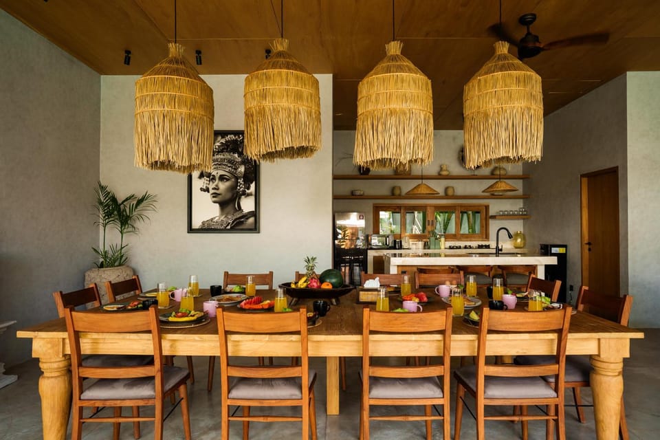 Property building, Swimming pool, Breakfast