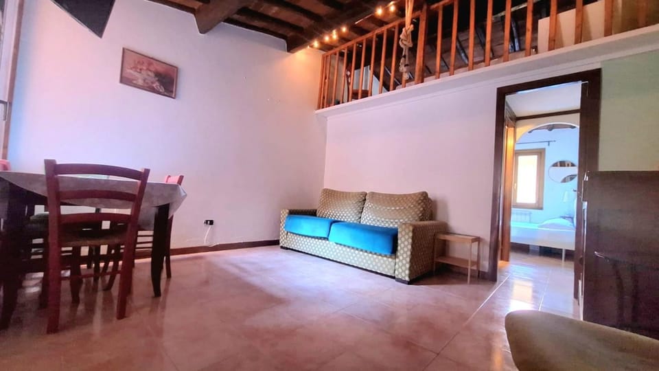Rustic Loft in Trastvere Apartment in Rome
