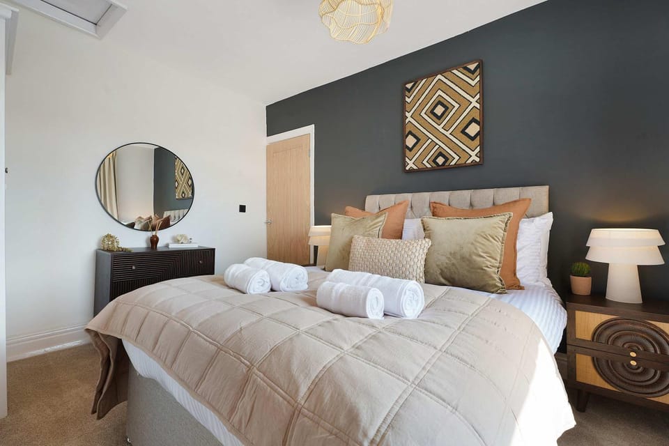 Bed, Bedroom