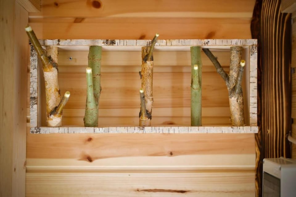 Tiny house Lugnet - forest and microfarm stay Chalet in Västra Götaland County