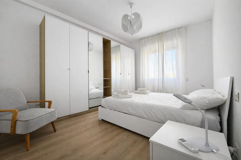 Bed, Bedroom, locker