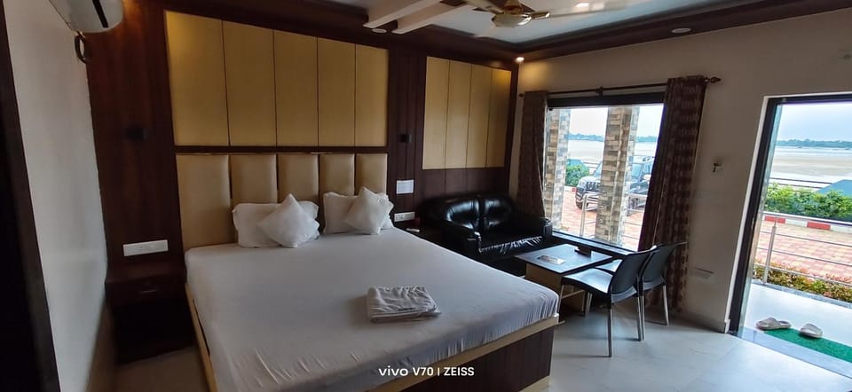 Bed, Photo of the whole room, Sea view