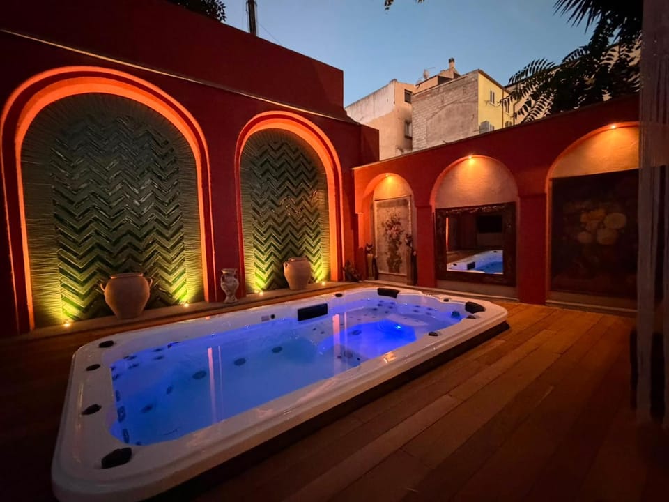 Night, Balcony/Terrace, Swimming pool