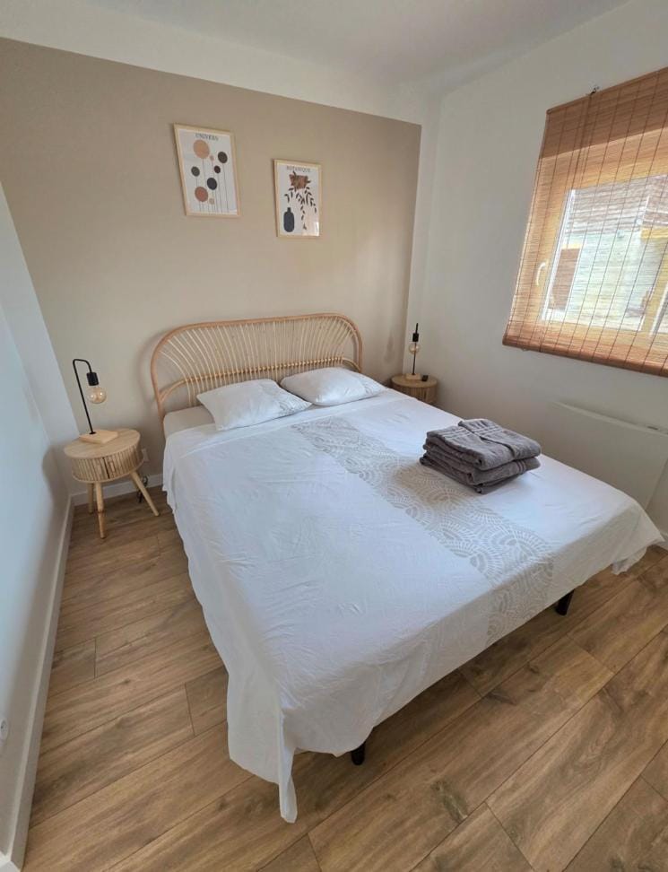 Nouveau ! Appartement neuf entre bourg et plage, climatisé, wifi, parking, linge et ménage en fin de séjour compris Apartment in Mimizan
