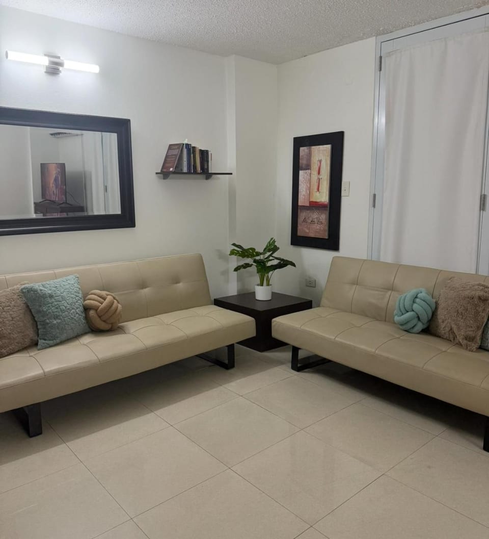 Ocean apartment Isla Verde, San Juan Apartment in Carolina