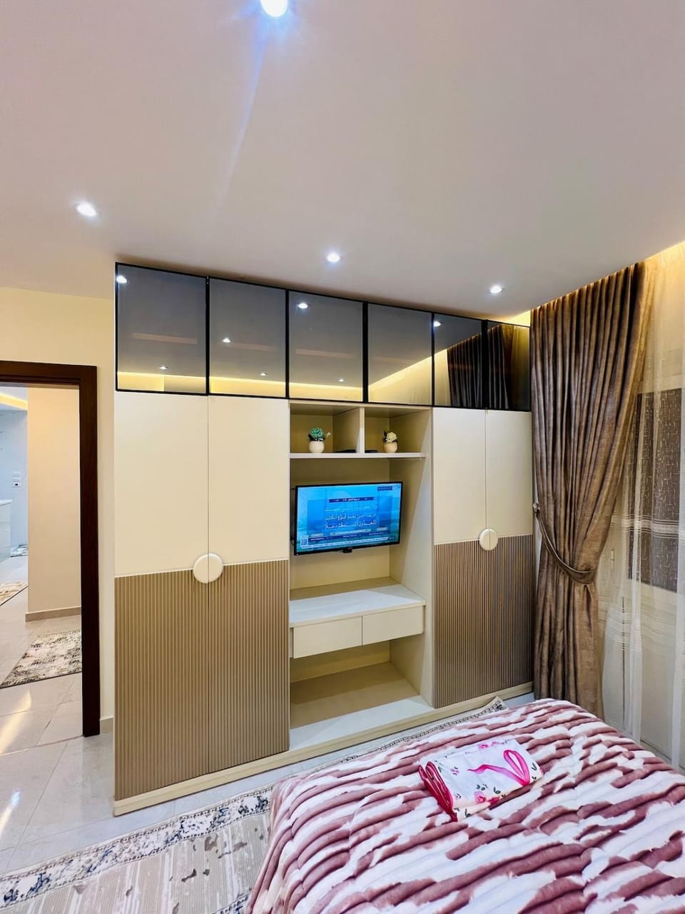 Luxury 3BR Hotel Apartment Next to City Stars Apartment in Cairo Governorate