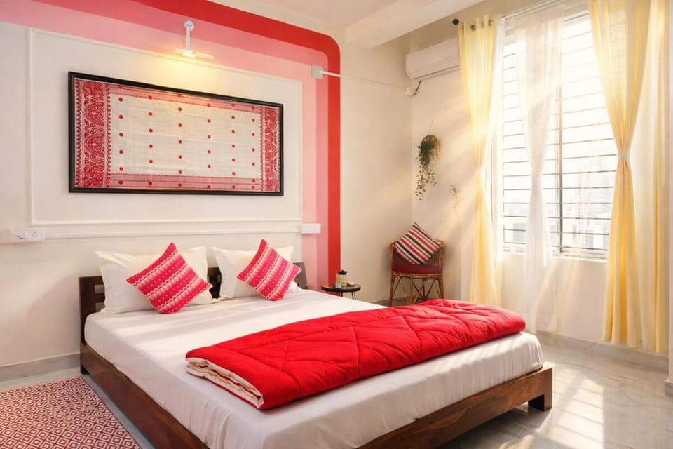 Niyor with Bathtub - by BeauMonde Boutique Suites Apartment in India