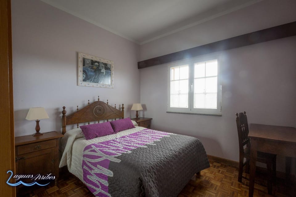 Bed, Photo of the whole room, Decorative detail