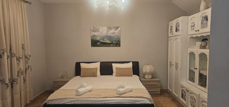 Casa Fiorella Bed and Breakfast in Romania