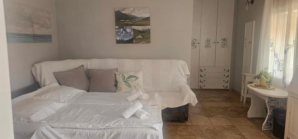 Casa Fiorella Bed and Breakfast in Romania