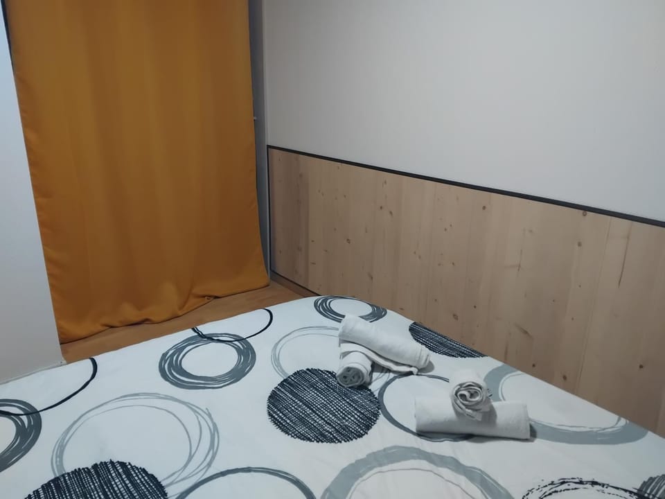 Appartement BREST avec chambre et salon - Entrée autonome - Internet Apartment in Brest