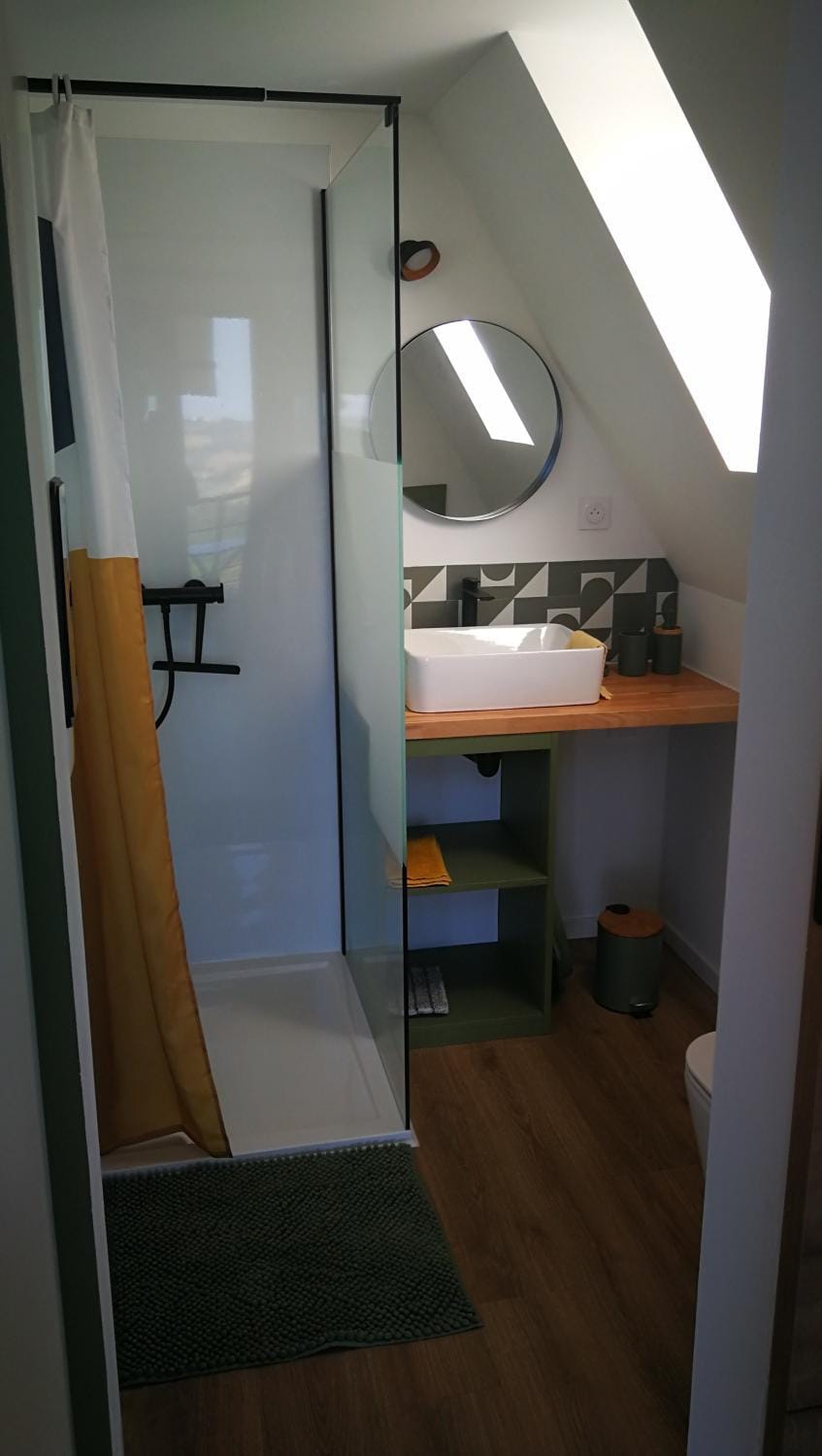 Property building, Living room, Bedroom