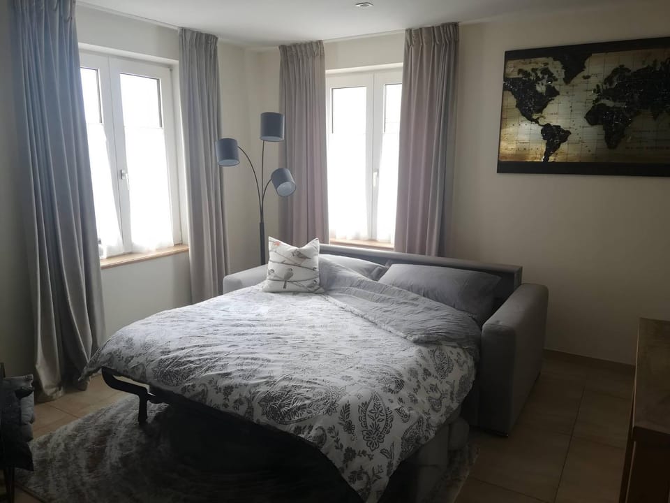 Living room, Bedroom