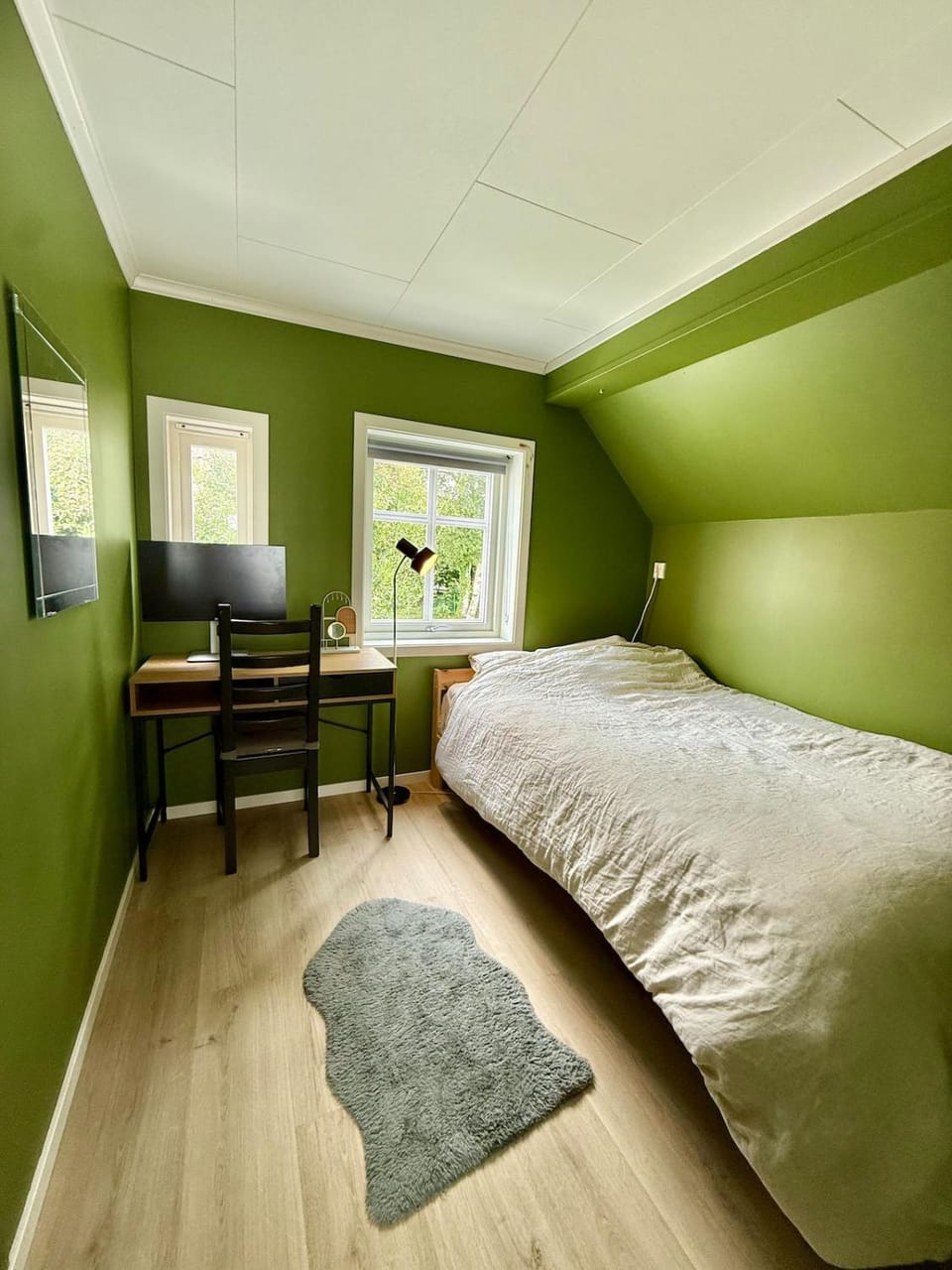 Bed, Photo of the whole room, Bedroom