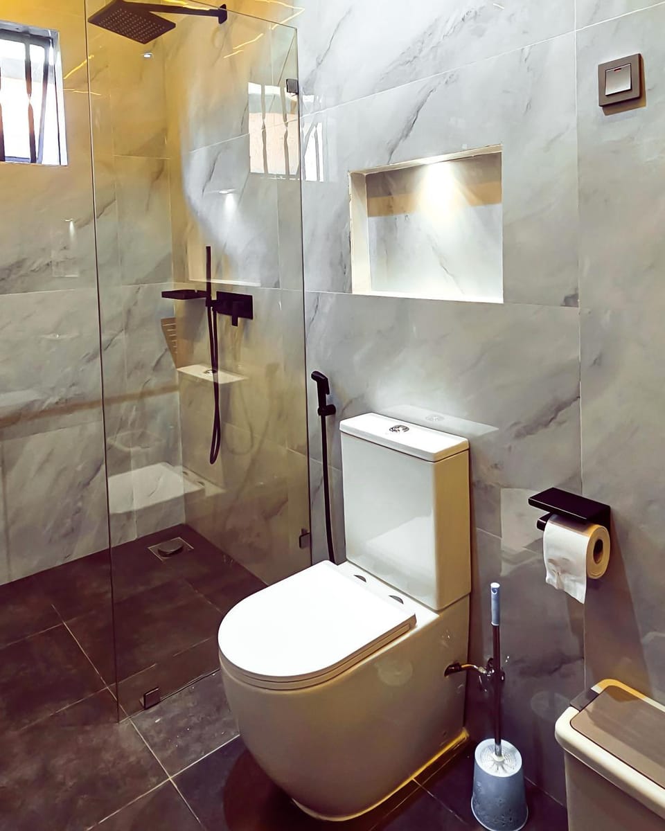 Shower, Toilet, Bathroom