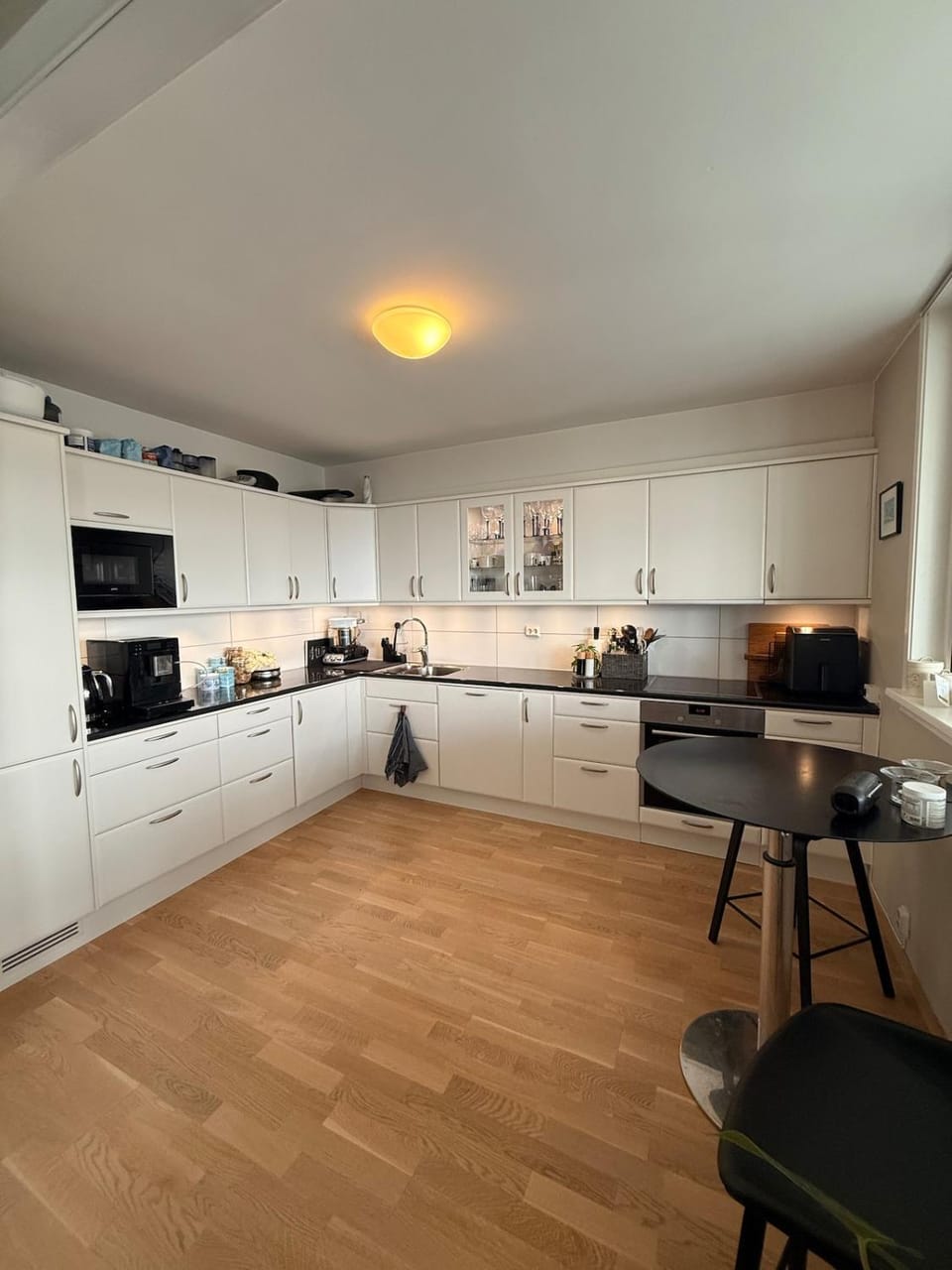 Bright top-floor apartment with panoramic views near ONS Apartment in Stavanger