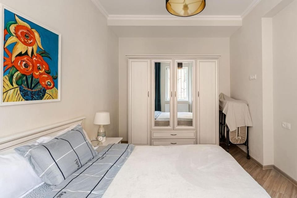Tranquil Sololucky Retreat Apartment in Tbilisi, Georgia