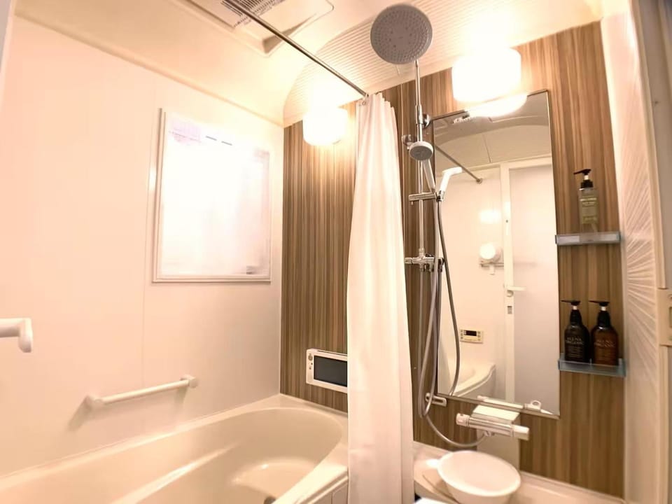 Shower, Bathroom, Bath, towels