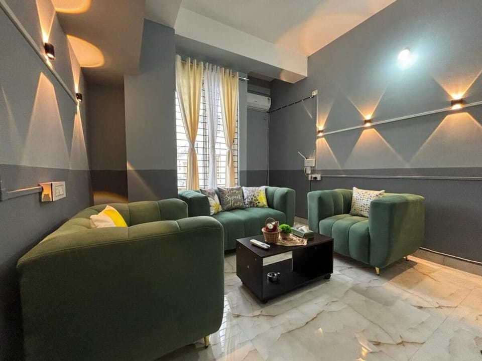 Arena with Movie Theatre Room - by BeauMonde Suites Apartment in India