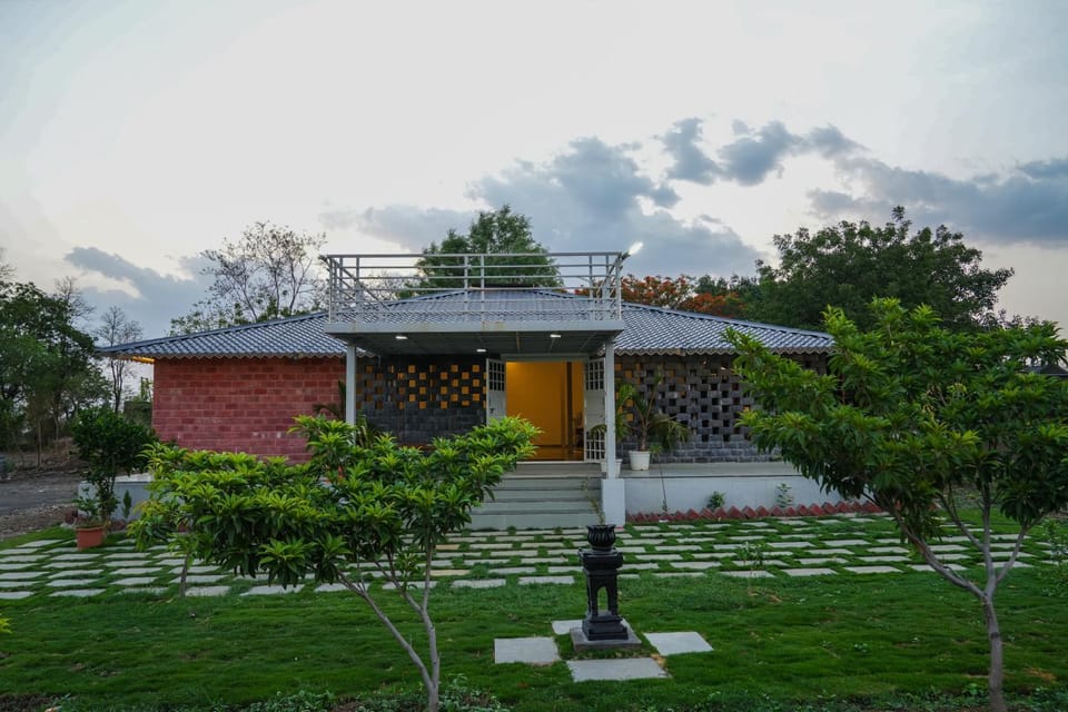 Property building, Spring, Garden view
